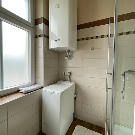 Stadtapartment Wohnen48.at Apartamento Klagenfurt am Woerthersee